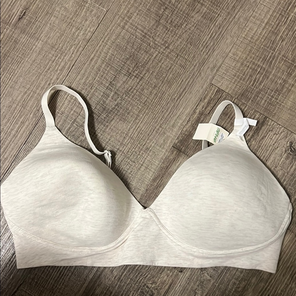 Aerie Cream Lace Bra with Adjustable Straps